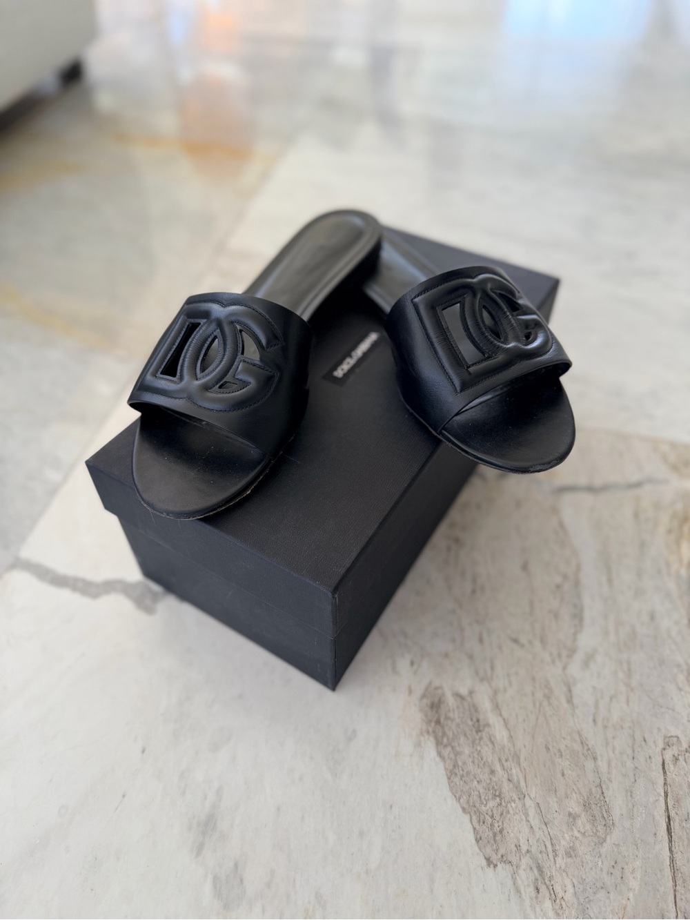 Dolce & Gabbana Black Leather Logo Slide Sandals